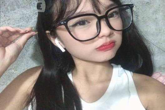 Xinh dâm xoa bướm mãi không thấy sướng